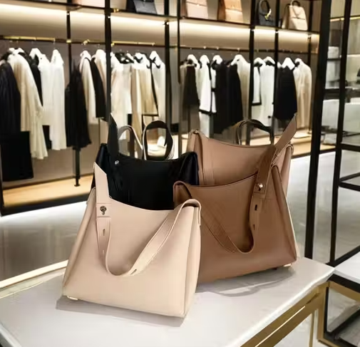 Women Tote Bag Beigh Faux Leather Handbags Casual Ladies Shoulder Bags for Shopping. With 1 Big Compartment