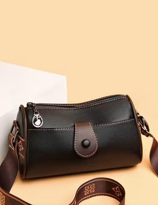 Woman's and girls, Front flap pocket for quick access.