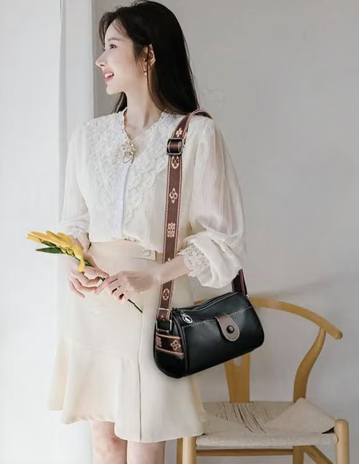 Woman's and girls, Front flap pocket for quick access.