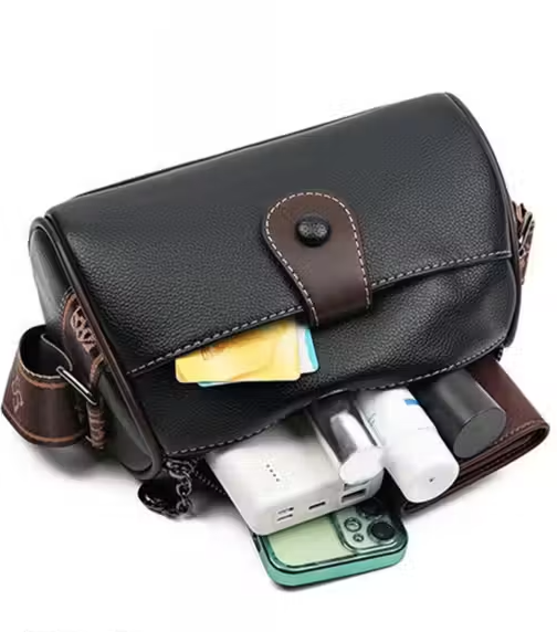 Woman's and girls, Front flap pocket for quick access.